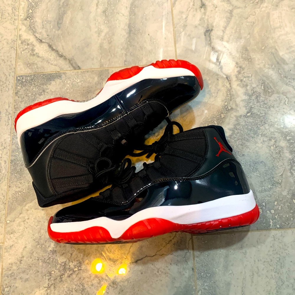 Air Jordan 11